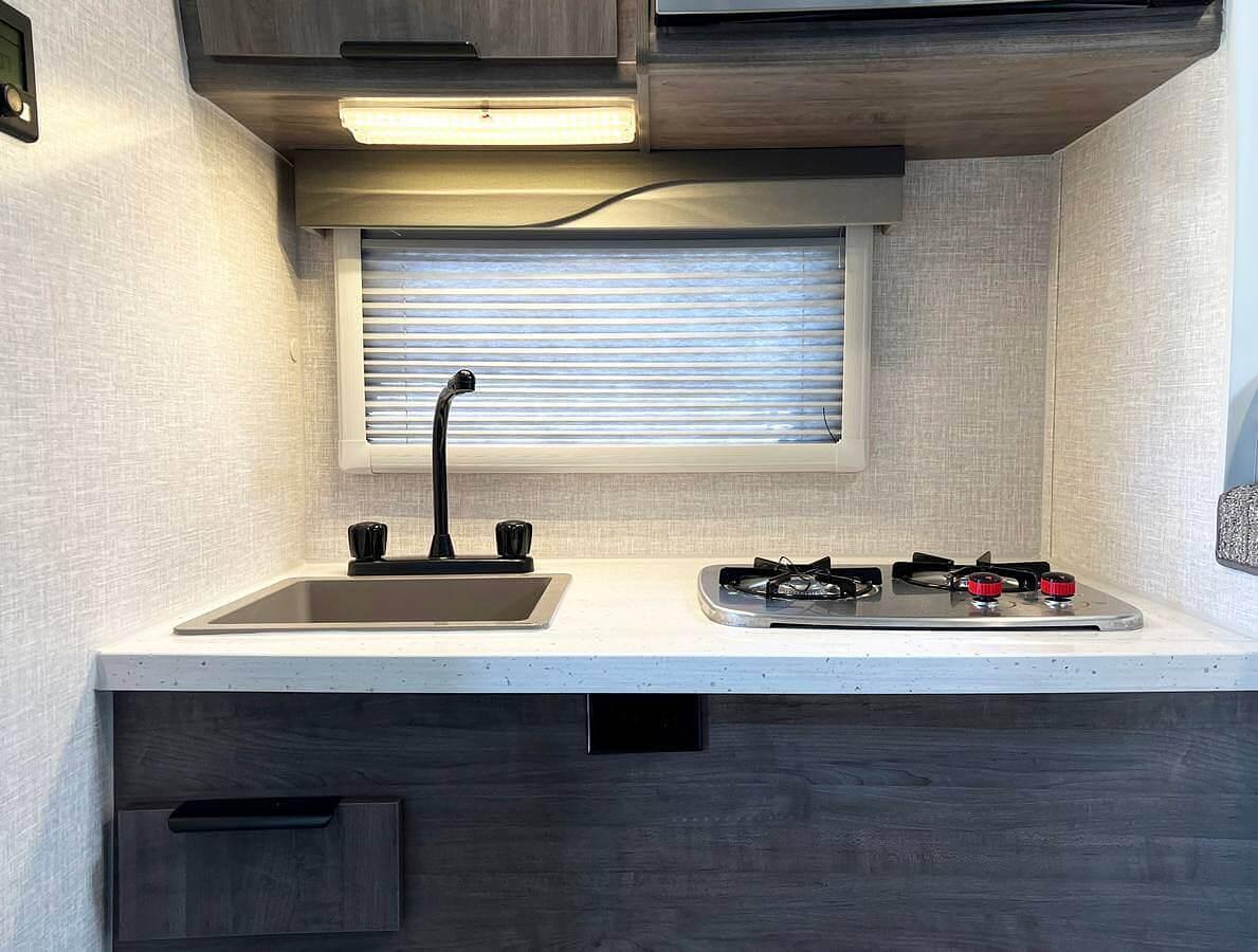 Lance 650 Truck Camper