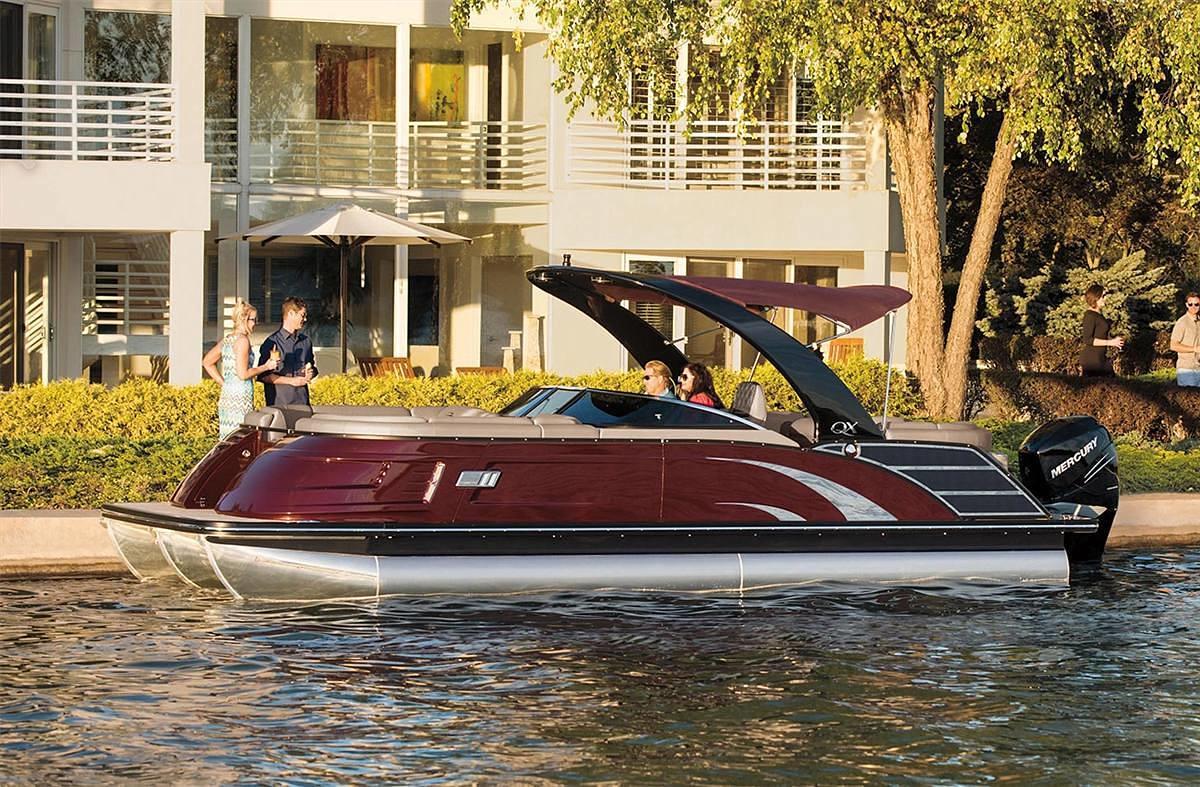 2023 Bennington 30 QXFBWA X2 Wide Beam, Twin Engine