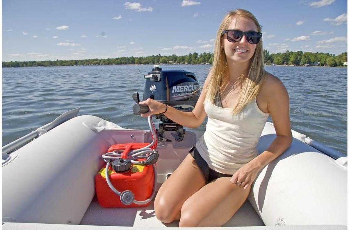 2020 Mercury Boats 270 Air Deck