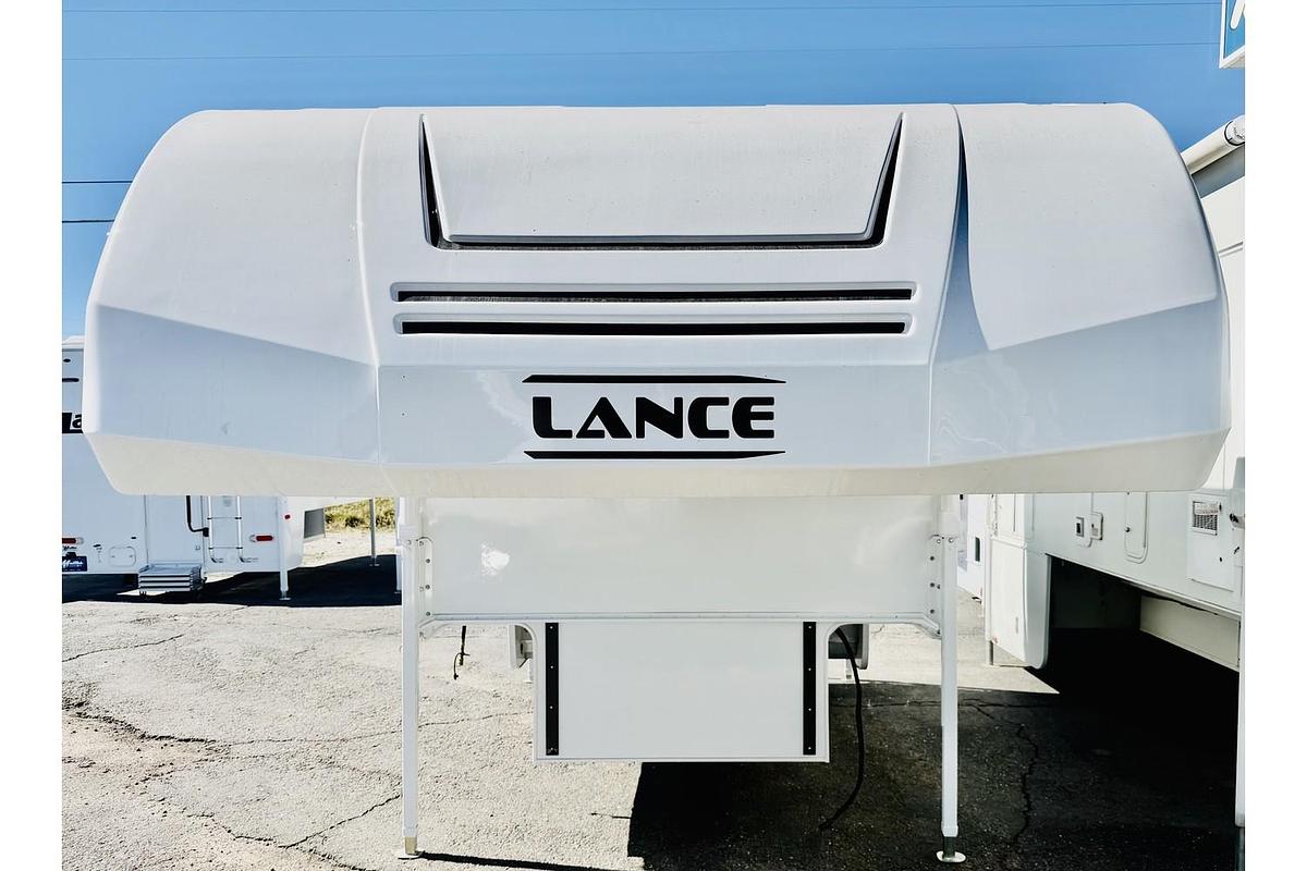 2026 Lance 865