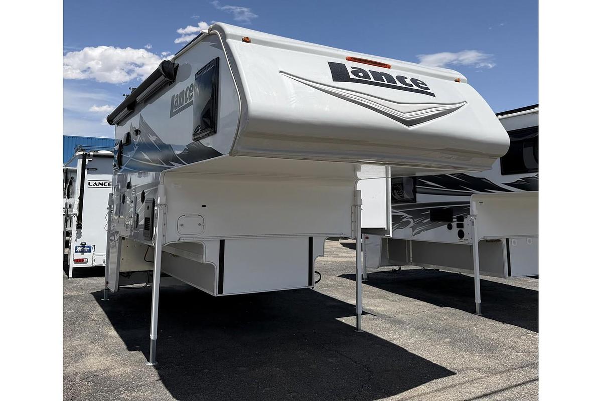 2026 Lance 975