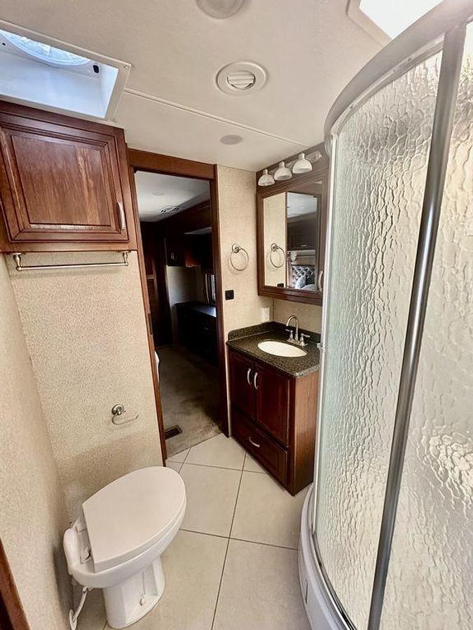 Used 2015 Forest River, Inc. Berkshire XL Cummins ISB-XT 360HP Engine 40QL