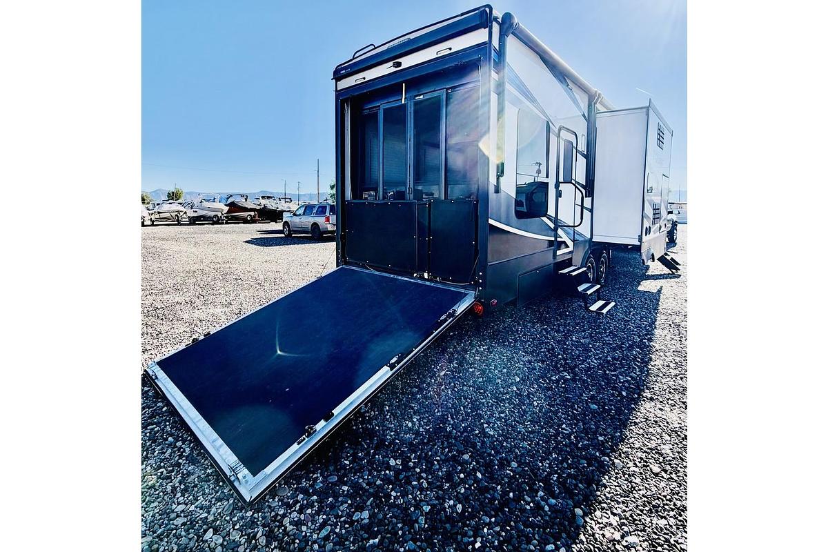 Used 2021 Keystone RV Fuzion 379