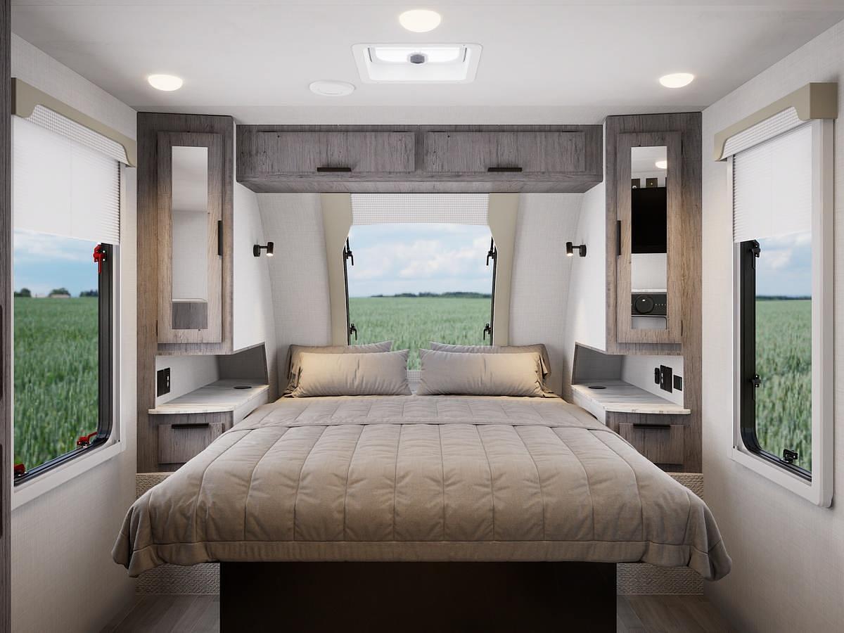 Lance 1995 Travel Trailer