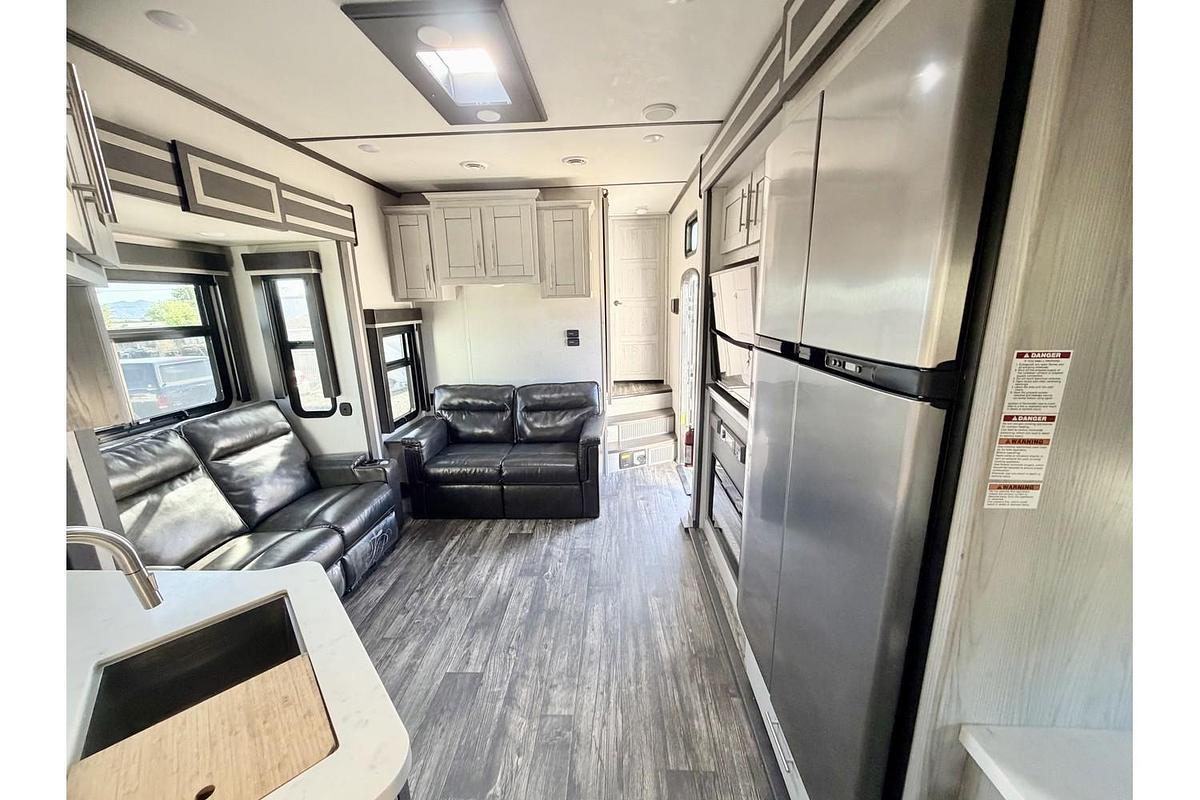 Used 2021 Keystone RV Fuzion 379