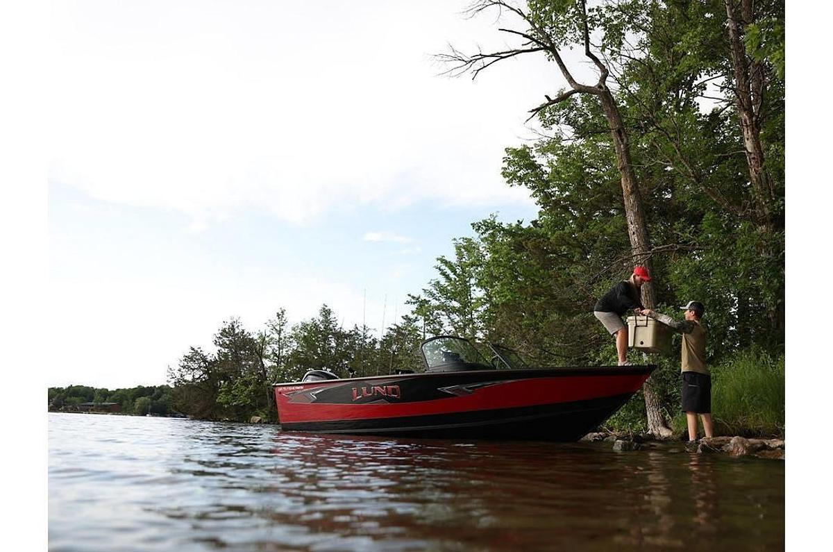 2023 Lund 1875 Fisherman Sport
