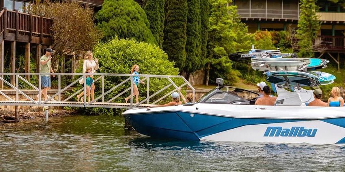 2024 Malibu Boats 26 LSV