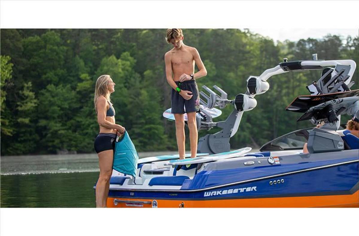 2024 Malibu Boats 23 MXZ