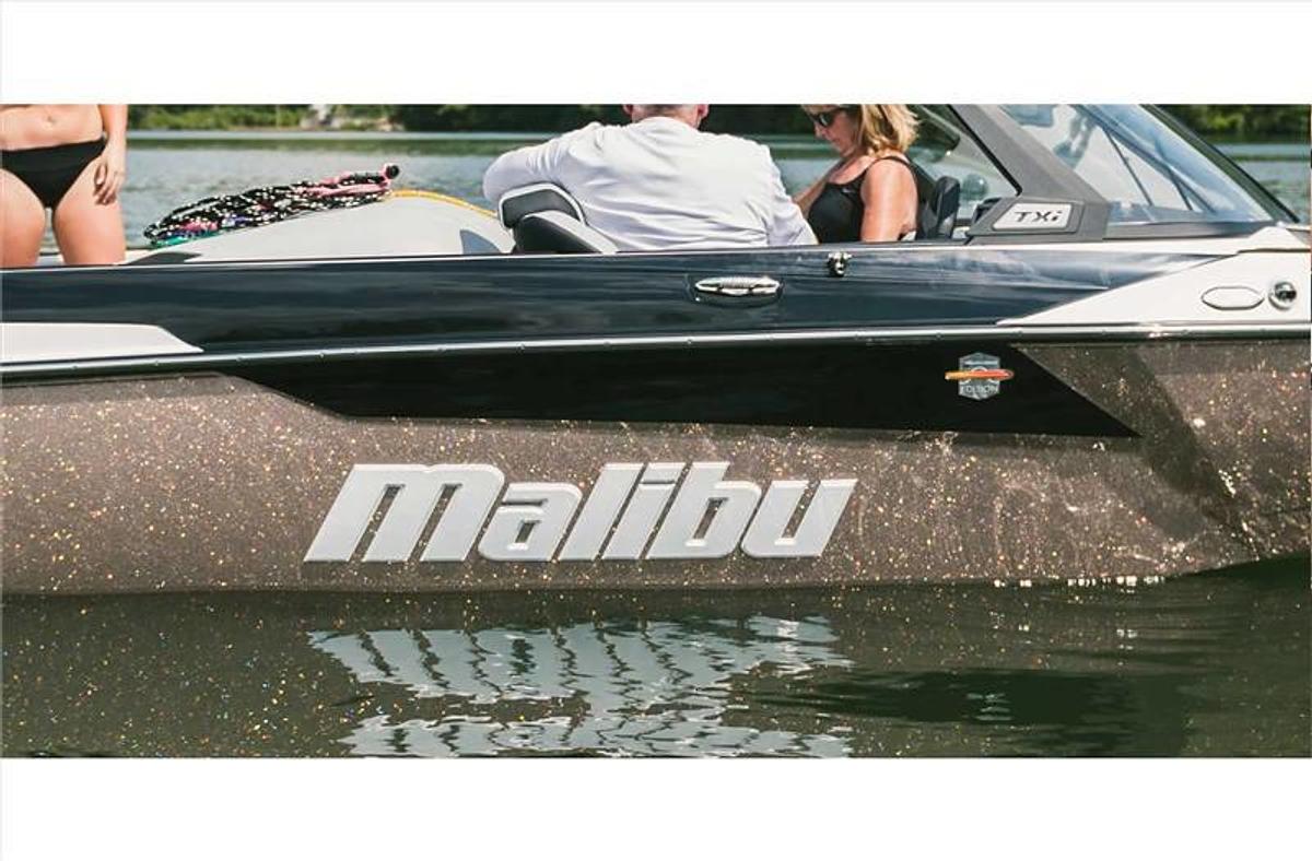 2024 Malibu Boats TXi MO CB