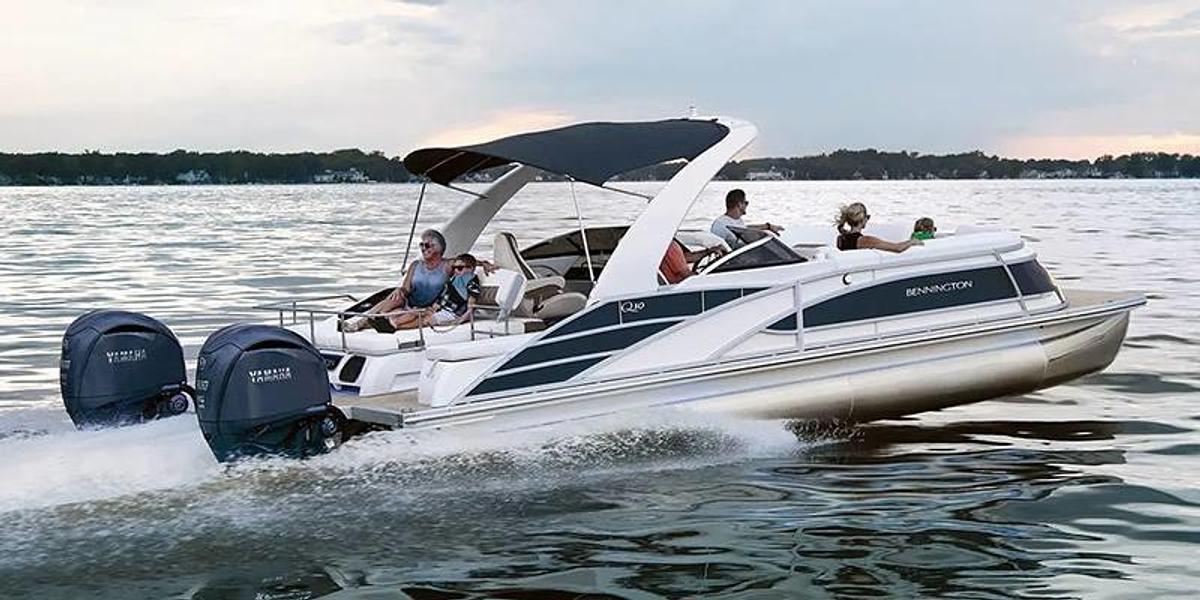 2025 Bennington Q Series 30 X2 QSBX2