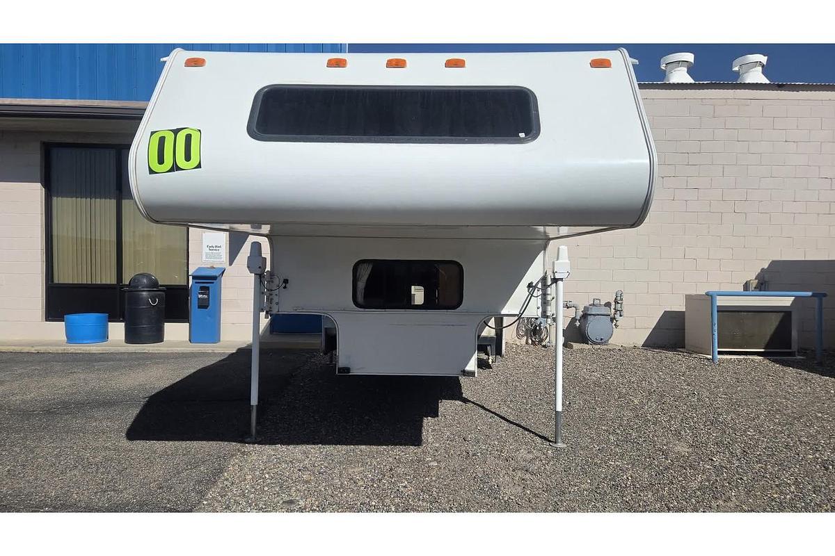 Used 2000 Fleetwood RV Elkhorn M9T