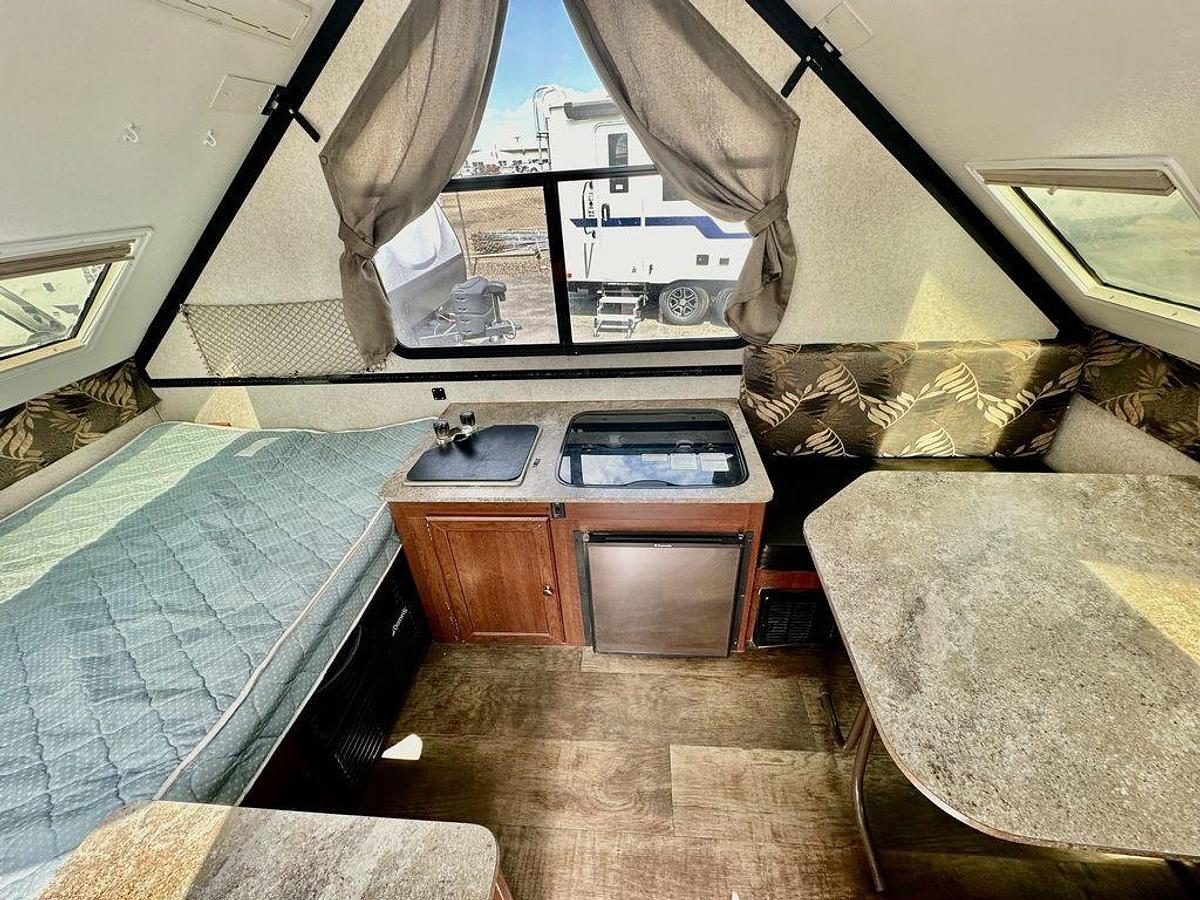 Used 2017 Forest River, Inc. Rockwood Ultra Lite Fifth Wheels A122SXR