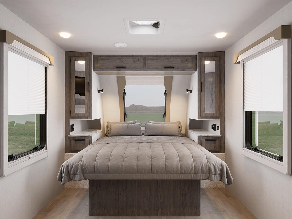 Lance 2075 Travel Trailer