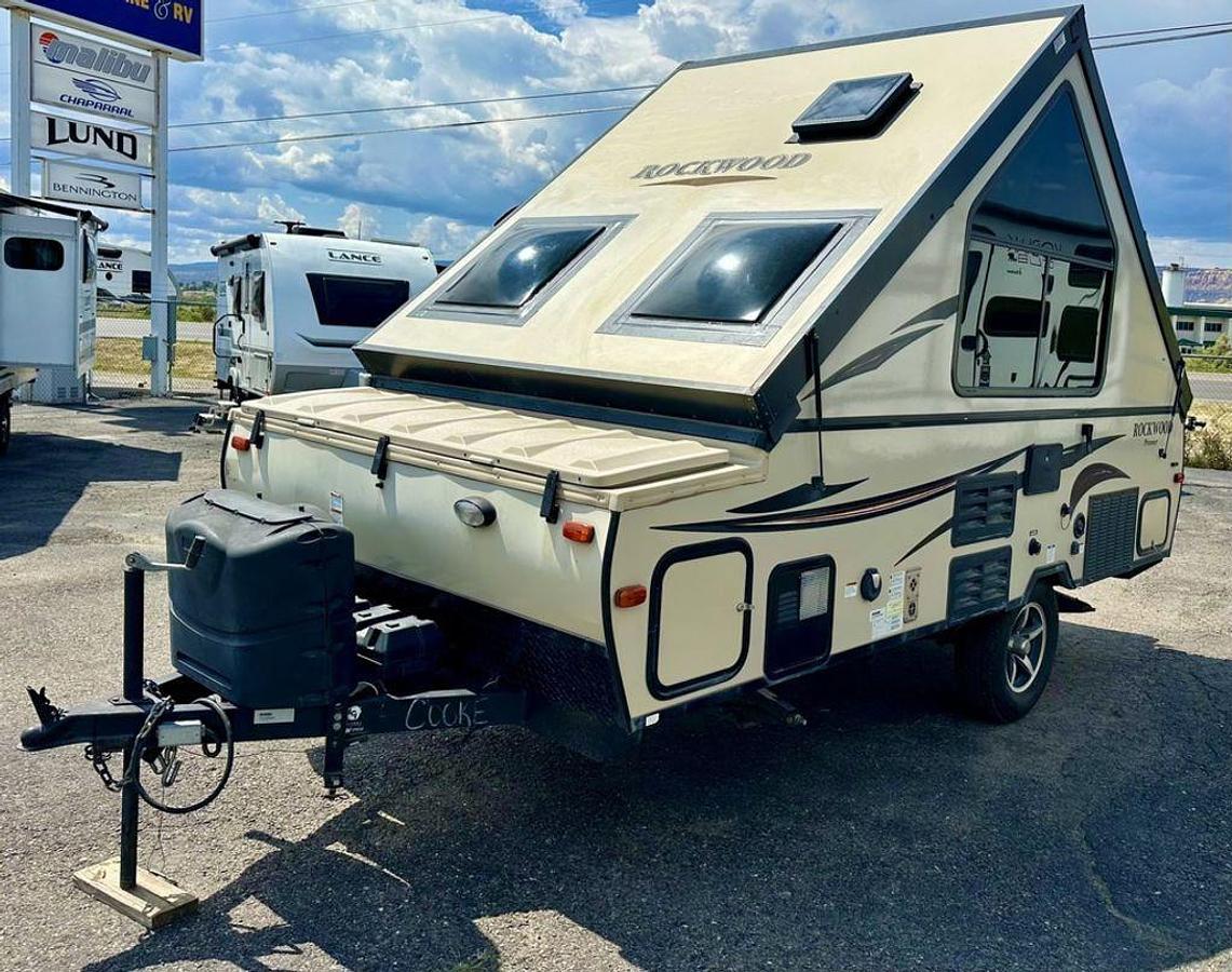 Used 2017 Forest River, Inc. Rockwood Ultra Lite Fifth Wheels A122SXR