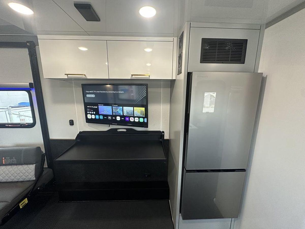 2025 InTech RV Black Wing 830-X