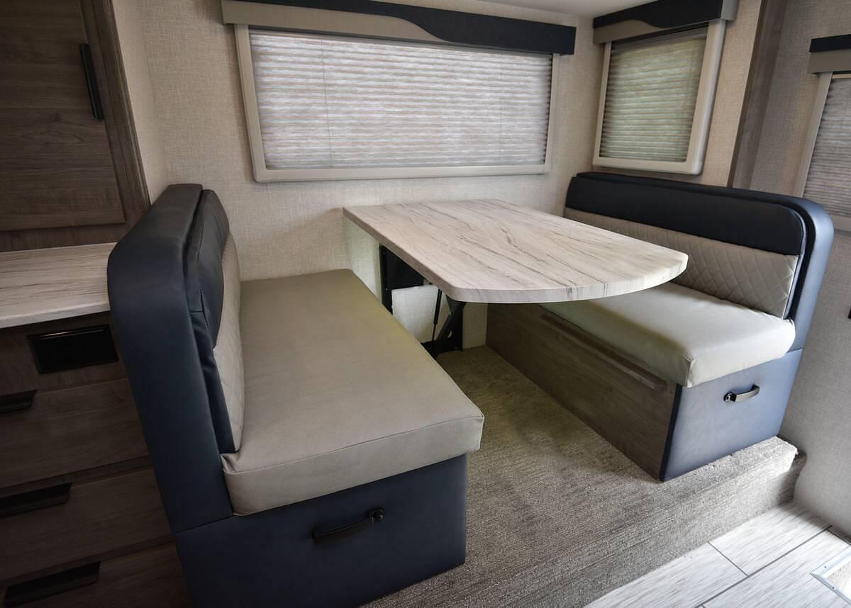 Lance 1062 Truck Camper
