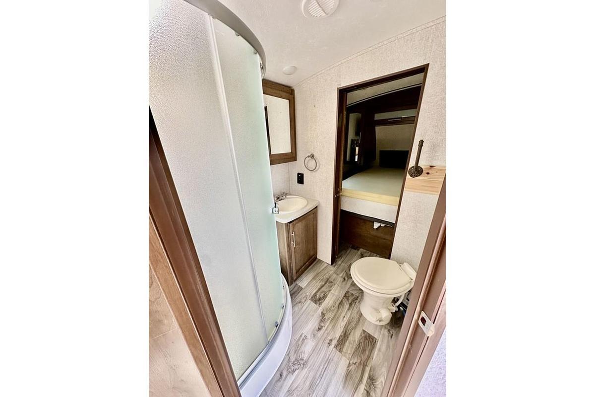 Used 2019 Keystone RV Cougar Half-Ton 27RESWE