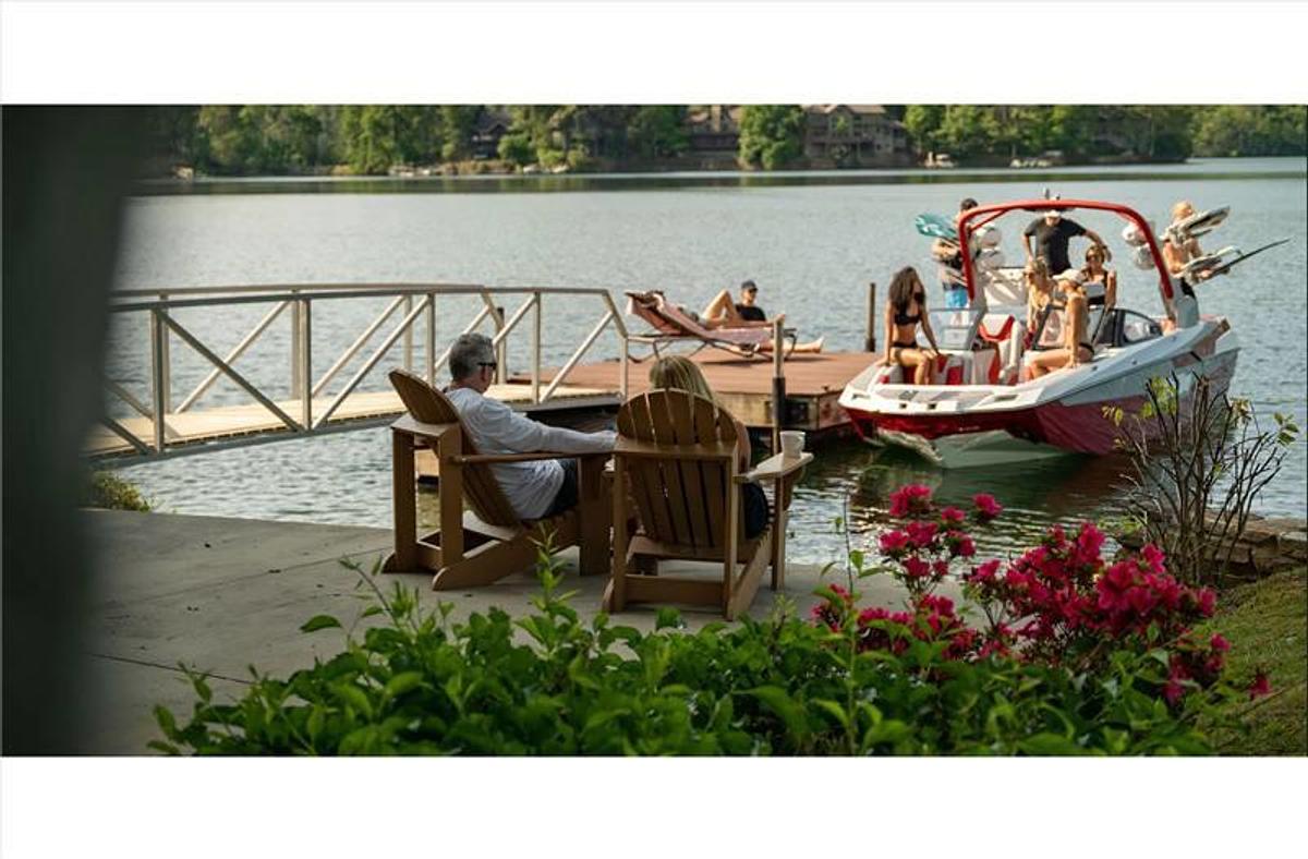2024 Malibu Boats M240