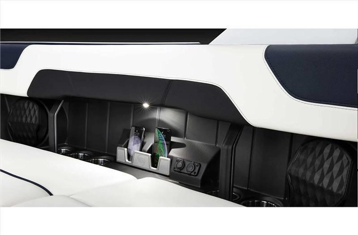 2024 Malibu Boats 20 VTX