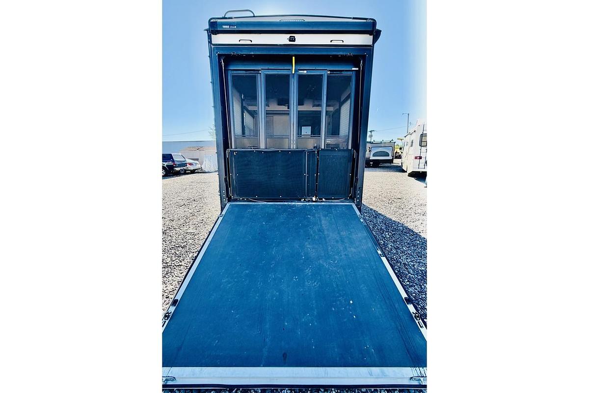 Used 2021 Keystone RV Fuzion 379
