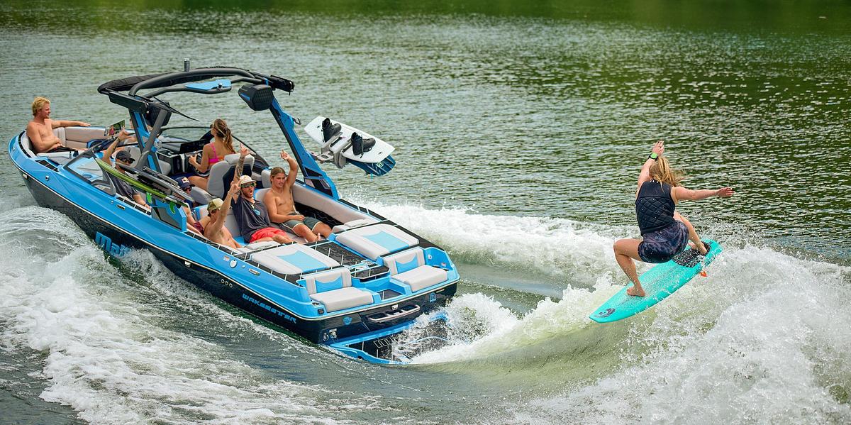 Wakesetter 23 LSV