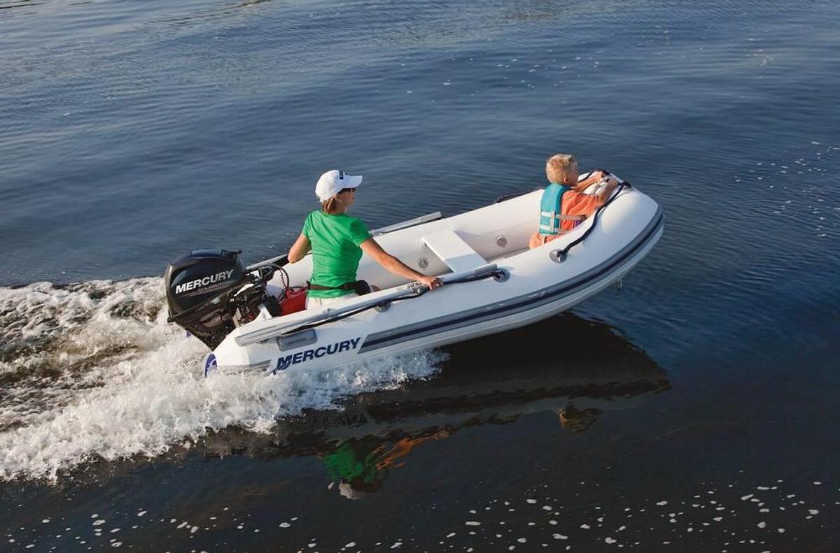 2016 Mercury Boats Air Deck 240