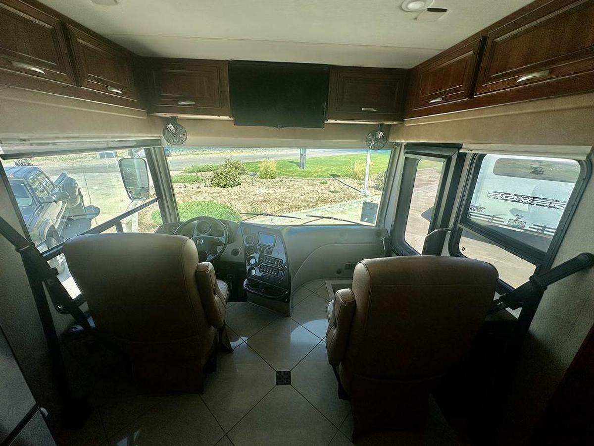 Used 2015 Forest River, Inc. Berkshire XL Cummins ISB-XT 360HP Engine 40QL