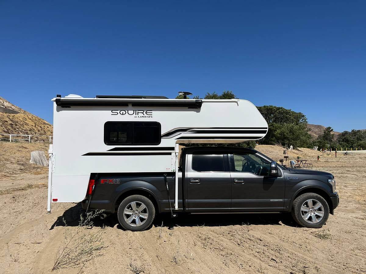 Squire SQ825 Truck Camper