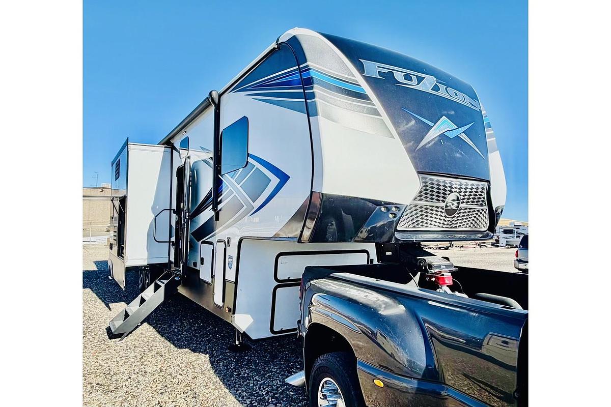 Used 2021 Keystone RV Fuzion 379