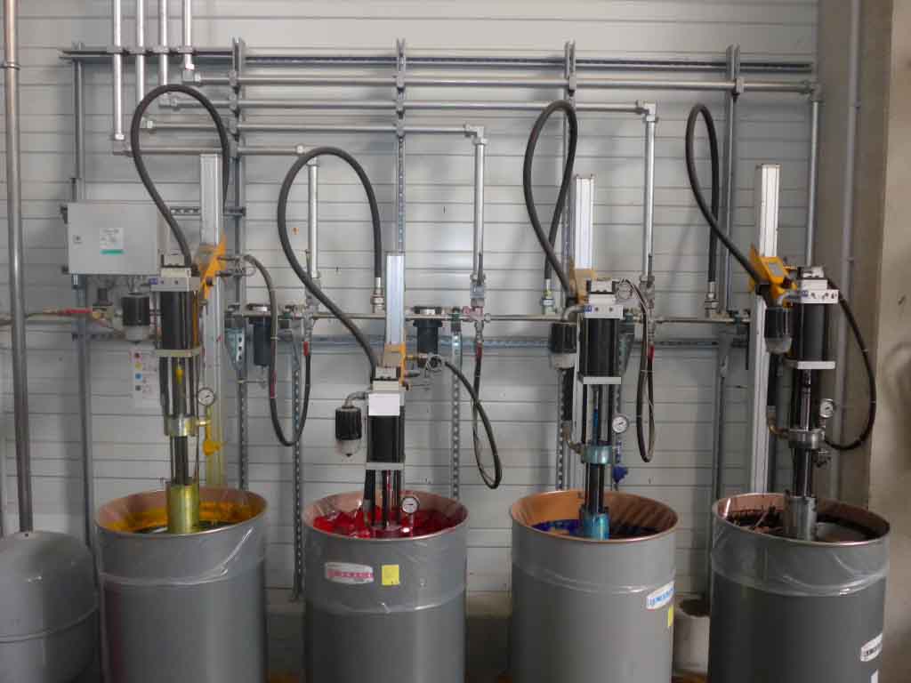 Used Betz 4 pneumatic paint pumps P 1002L for 200kg drums