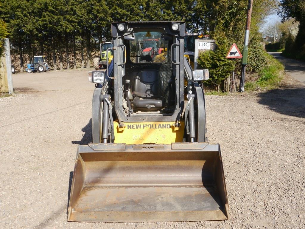 Used New Holland L213 Skidsteer Loader