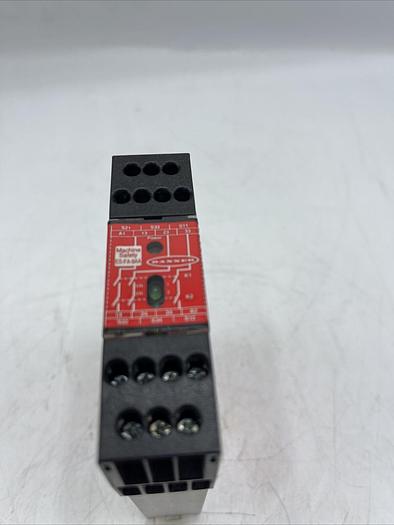 Used BANNER ES-FA-9AA SAFETY RELAY