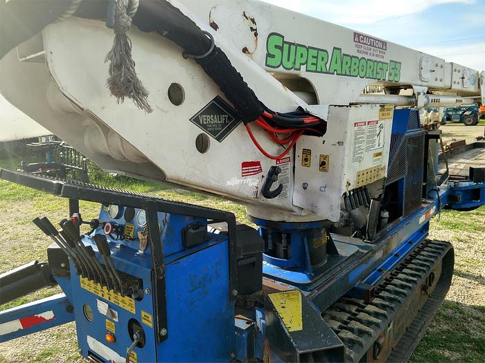 Used 2011 SKYLIFT/ VERSALIFT SUPER ARBORIST 53/VST521
