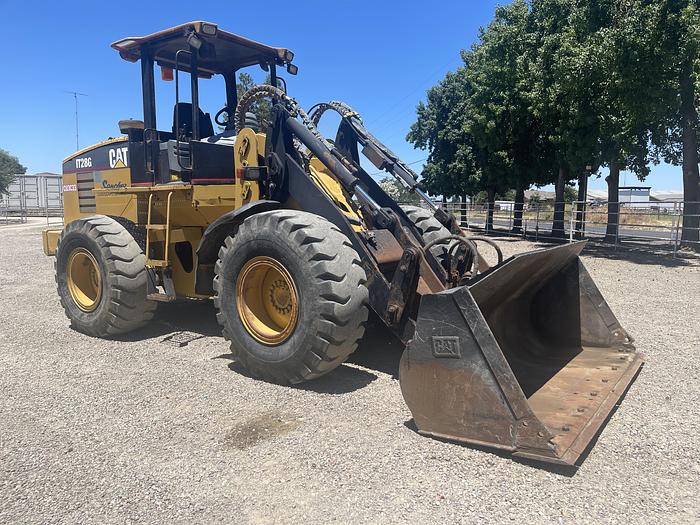 Used 1998 CAT IT28G