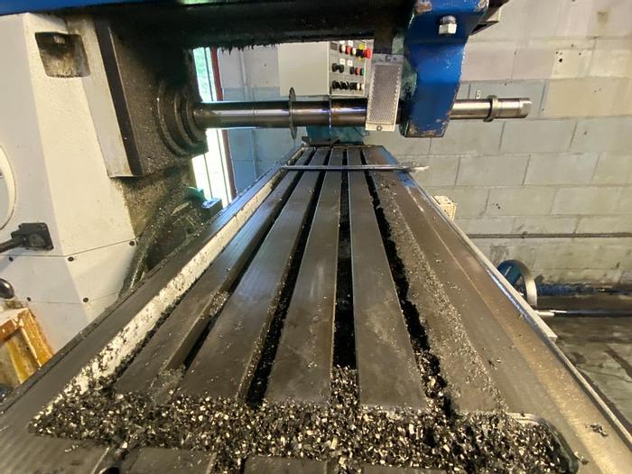 Used 2010 TOS Olomouc FGU32 Horizontal Milling Machine