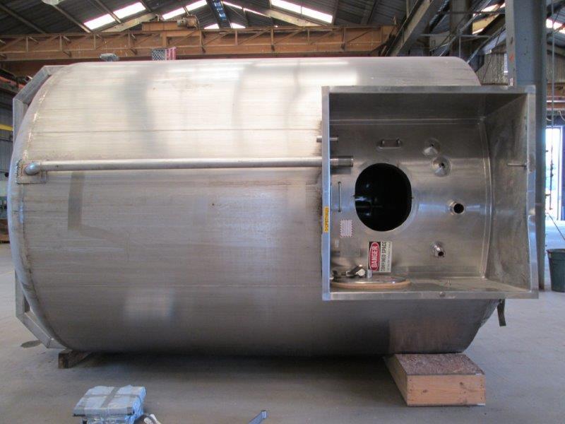 Usado 5000 GALLON STORAGE TANK.  WALKER MODEL CWBT SERIAL 1887-12167