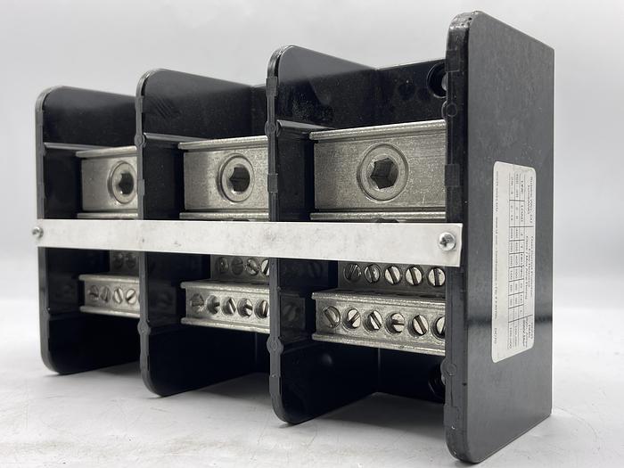 Used AB ALLEN BRADLEY 1492-PD31123 Ser B