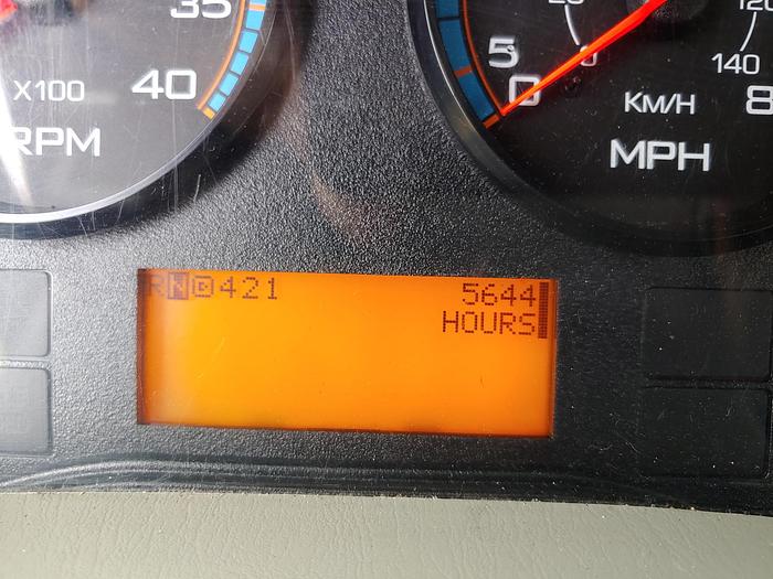 Used Elliott L55R Sign Crane on 2019 International 4300 Reg Cab Flatbed Truck - M97257