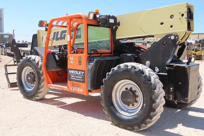 Used 2014 JLG G10-43A