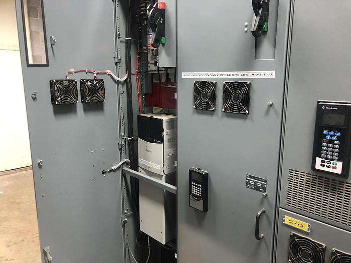 Used ALLEN BRADLEY CENTERLINE MCC SECTION WITH POWERFLEX DRIVES