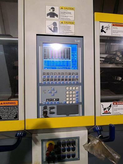 Used Battenfeld BA 1500 CDC Injection Molding Machine with Robot 165 Ton 9.5 ounce