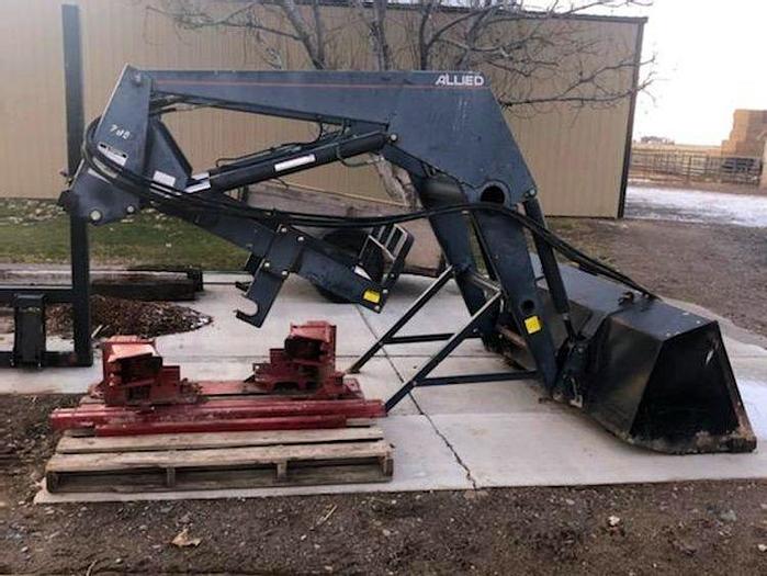 Used Allied 795 Loader fits International 966 Tractor