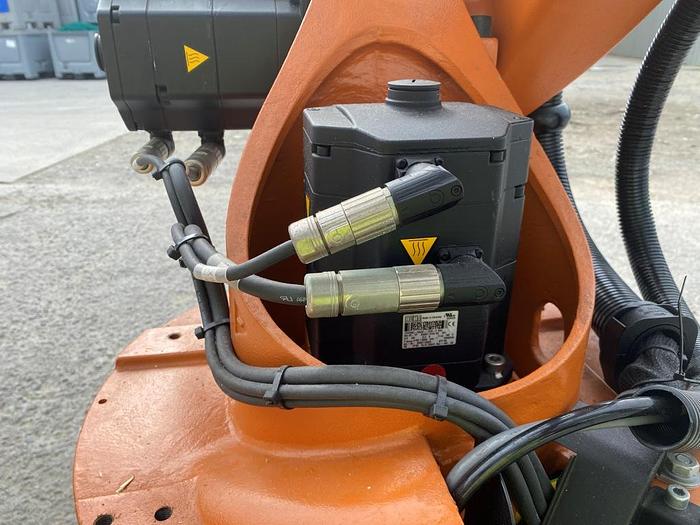 Used 2014 Kuka KR 16-2 16KG 6 Axis Robot