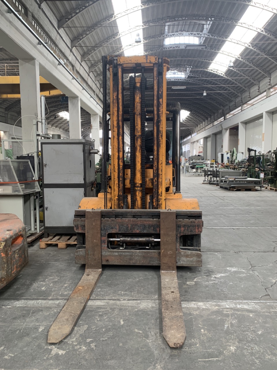 Used Sollevatore diesel marca OM modello DI65, portata 6,5 Tons