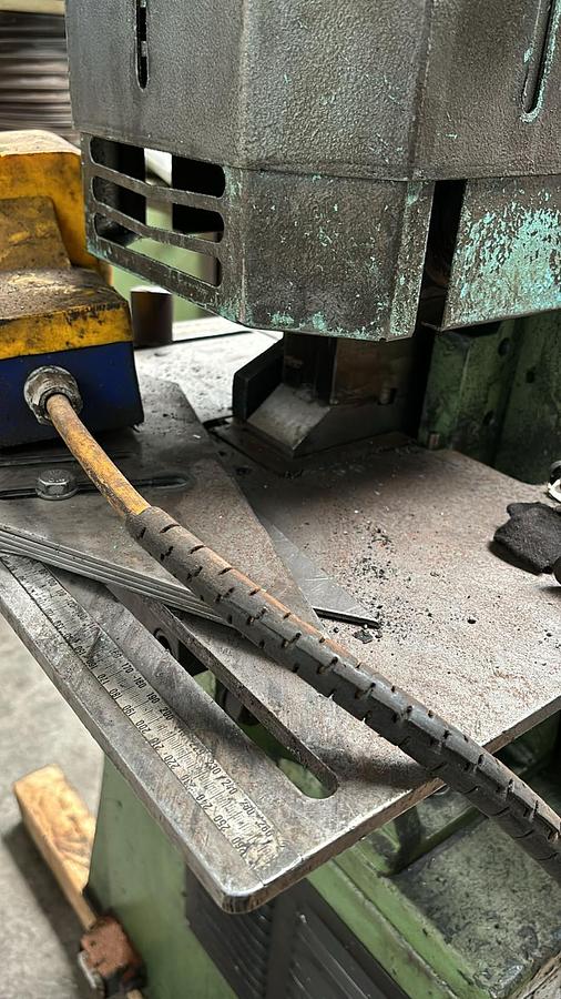 Gebruikt Geuma pons knipmachine