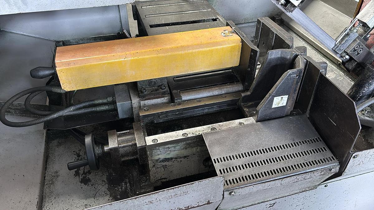 Gebruikt Bomar bandzaagautomaat