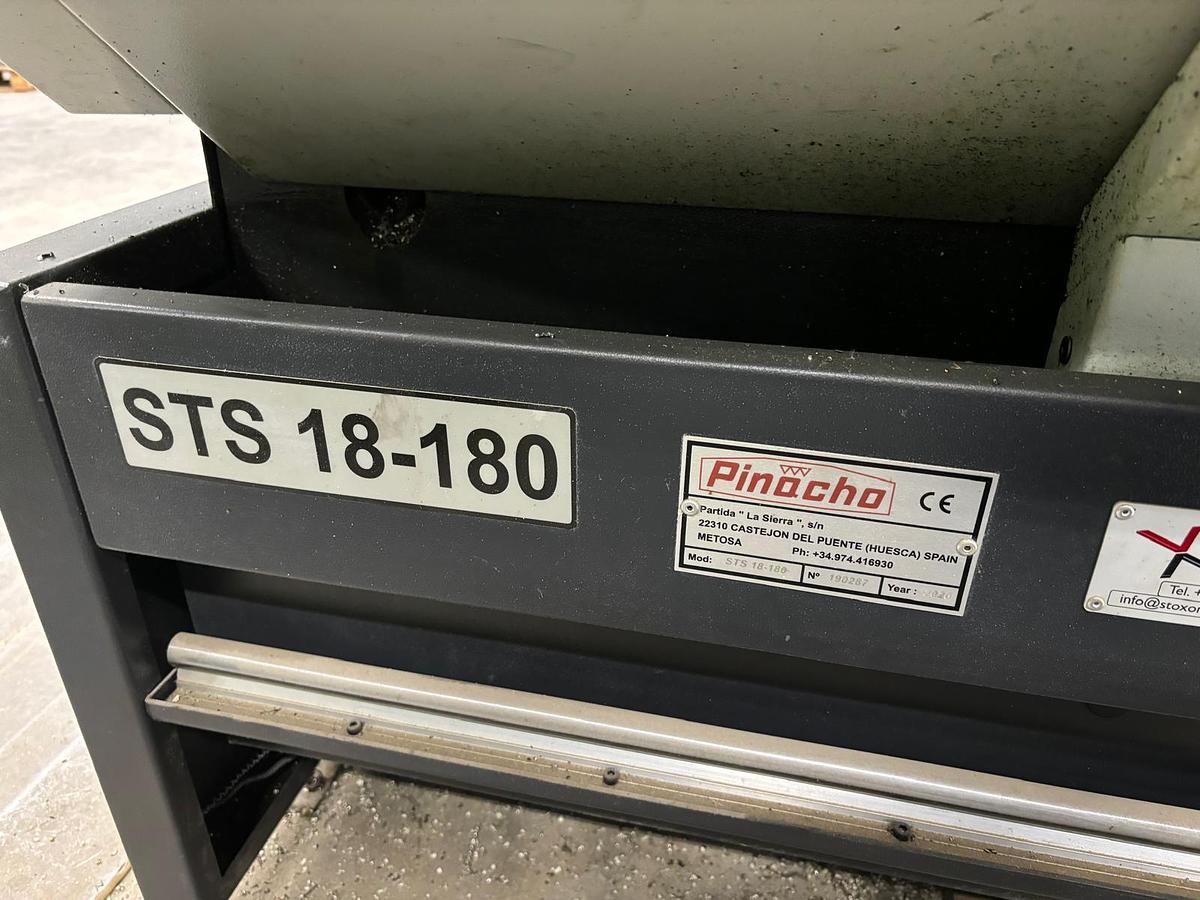Gebruikt Pinacho STS18-180 CNC draaibank