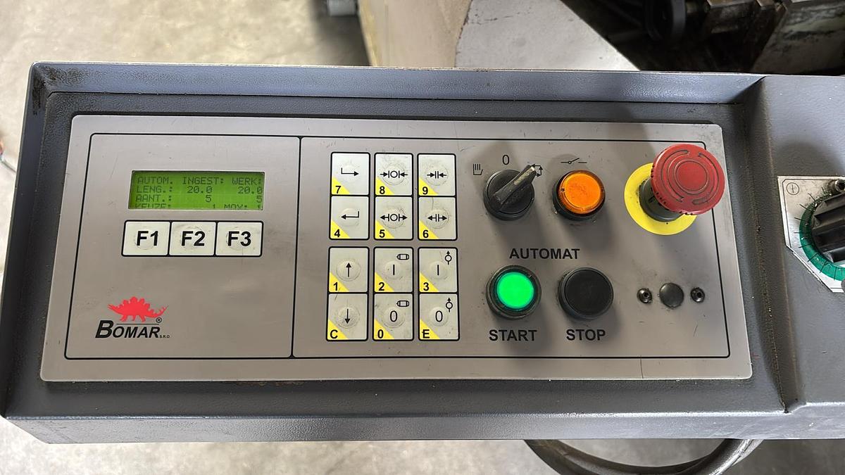 Gebruikt Bomar bandzaagautomaat