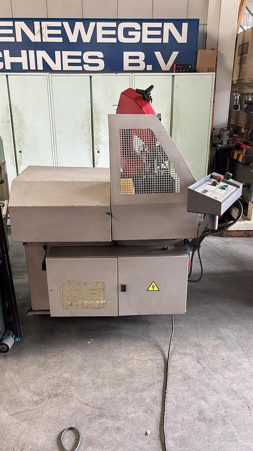 Gebruikt Bomar bandzaagautomaat