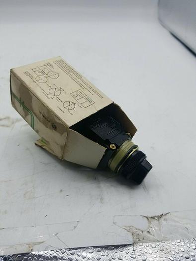 General Electric CR104B72202